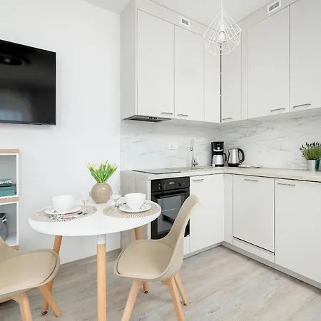 Апартаменты Nowoczesne Studio Z Ogrodkiem 550 M Od Plazy By Renters Сянозеты