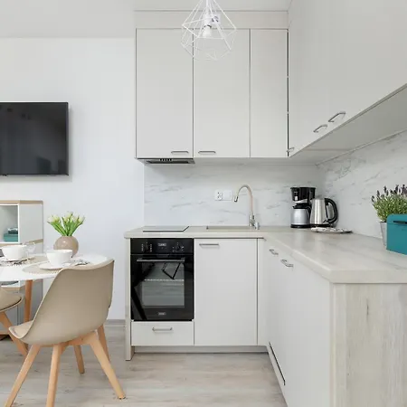 Nowoczesne Studio Z Ogrodkiem 550 M Od Plazy By Renters Апартаменты *