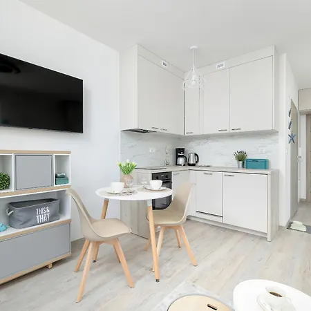 Апартаменты Nowoczesne Studio Z Ogrodkiem 550 M Od Plazy By Renters Сянозеты