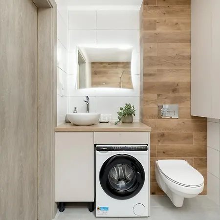 Nowoczesne Studio Z Ogrodkiem 550 M Od Plazy By Renters * Сянозеты